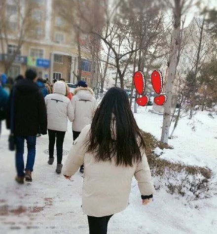 不想撞衫怎么穿好看,不想撞衫穿什么跑鞋