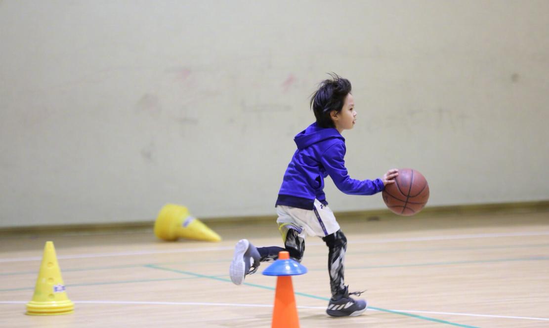 11周岁男孩子长胡子还会再长高嘛,男孩长胡子身高还会长吗