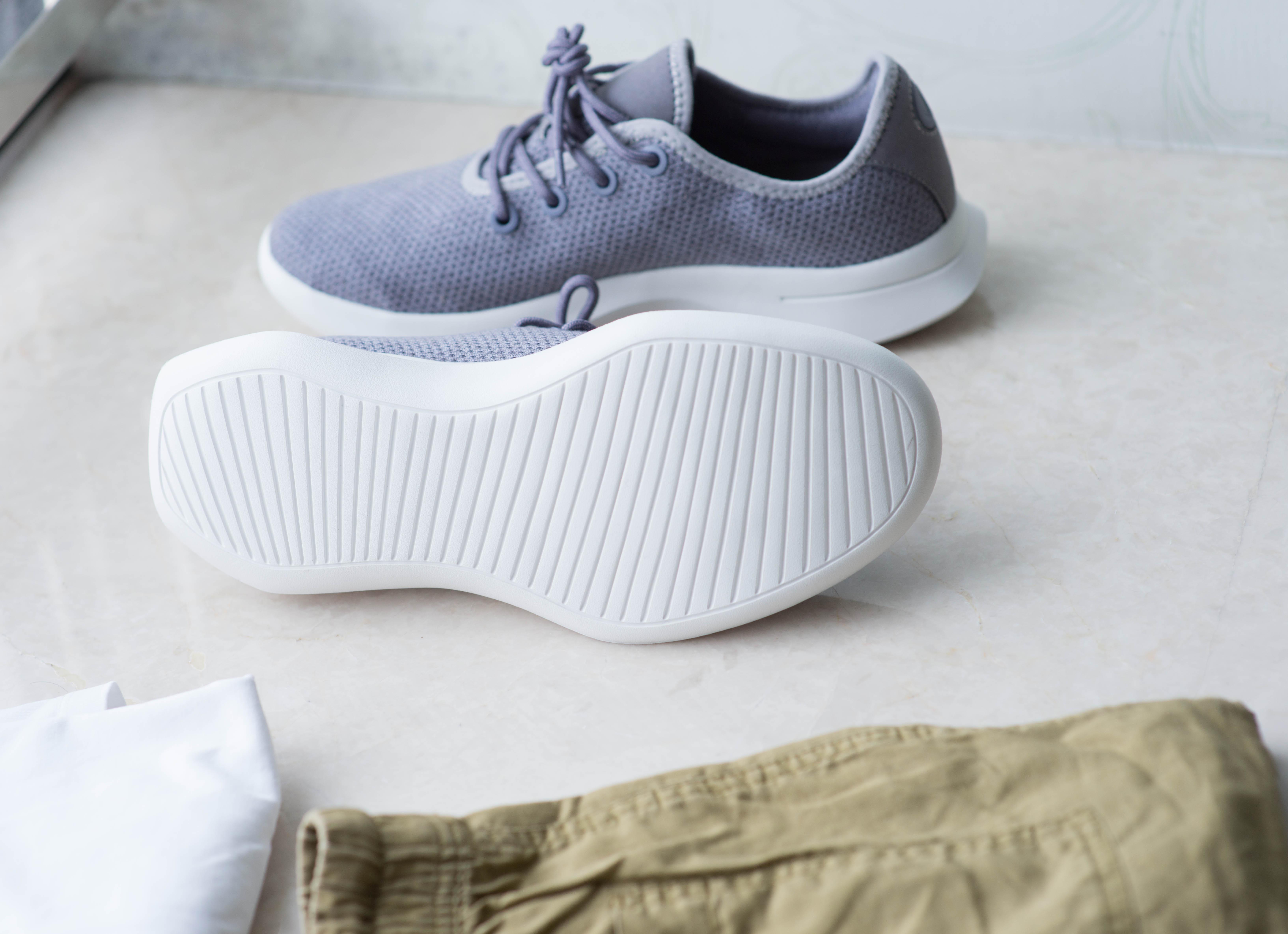 胡侃侃的夏日出行皮鞋和休闲鞋推荐，夏日衣服褶皱的快速处理办法