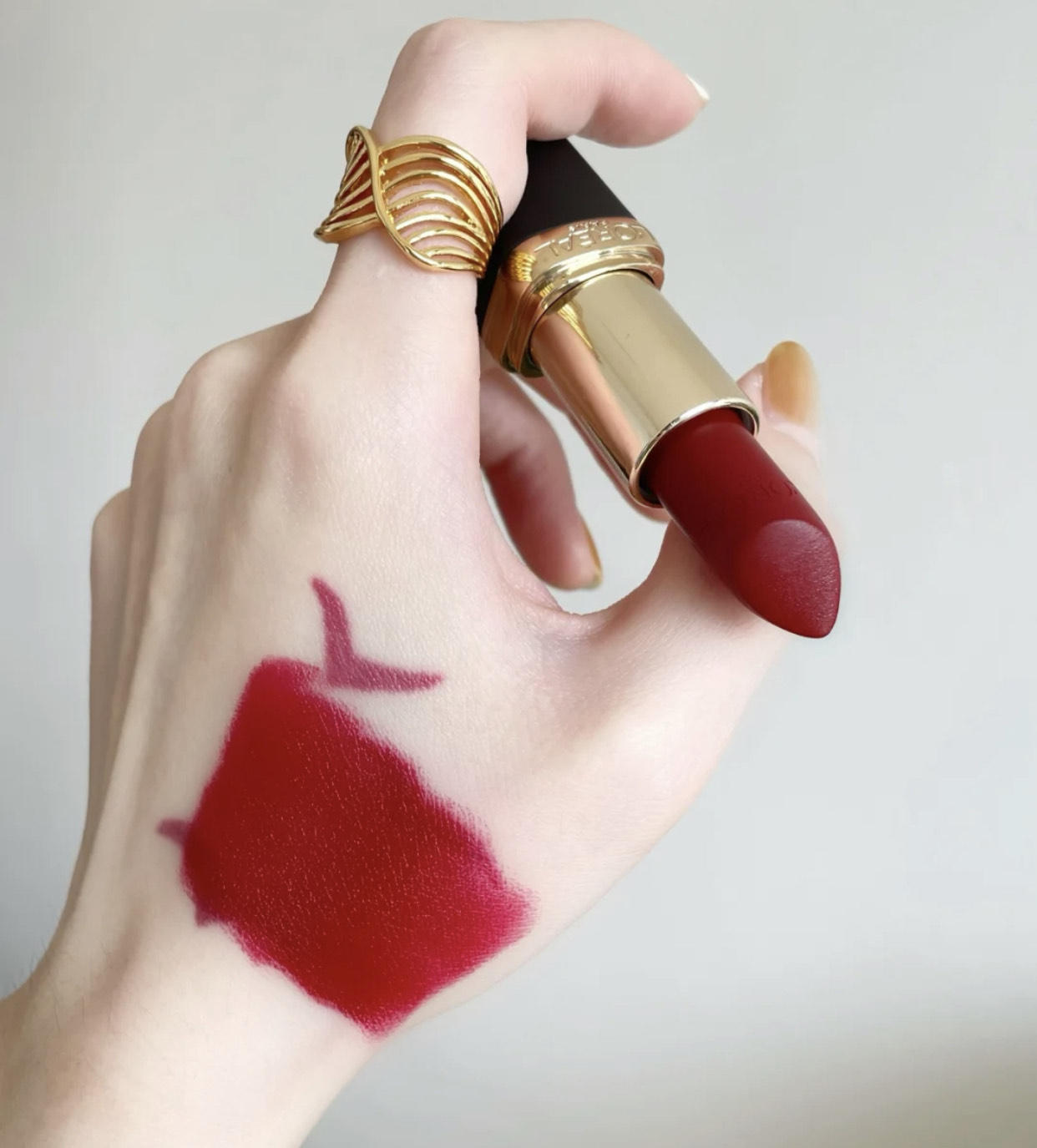 秋季显气色的口红有哪些,口红秋季显白色号推荐