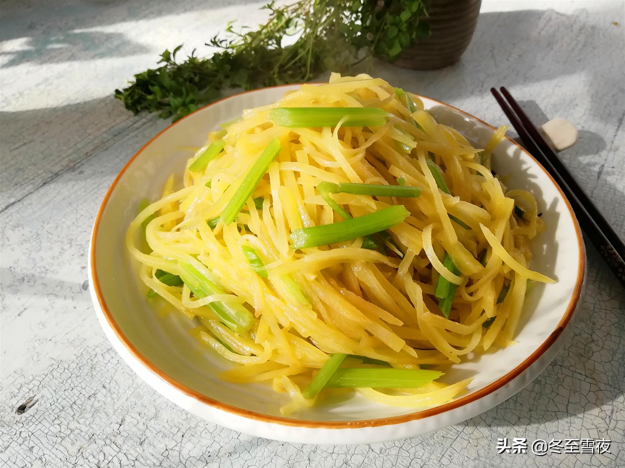 土豆怎么做好吃又简单家常菜教程,土豆怎样做好吃又简单的家常菜