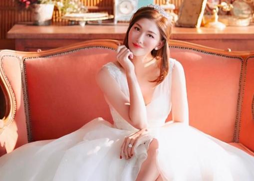 李彩桦深夜晒哭,李彩桦离婚真实原因