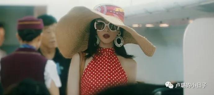 被秦海璐的私服惊艳了,秦海璐穿搭同款