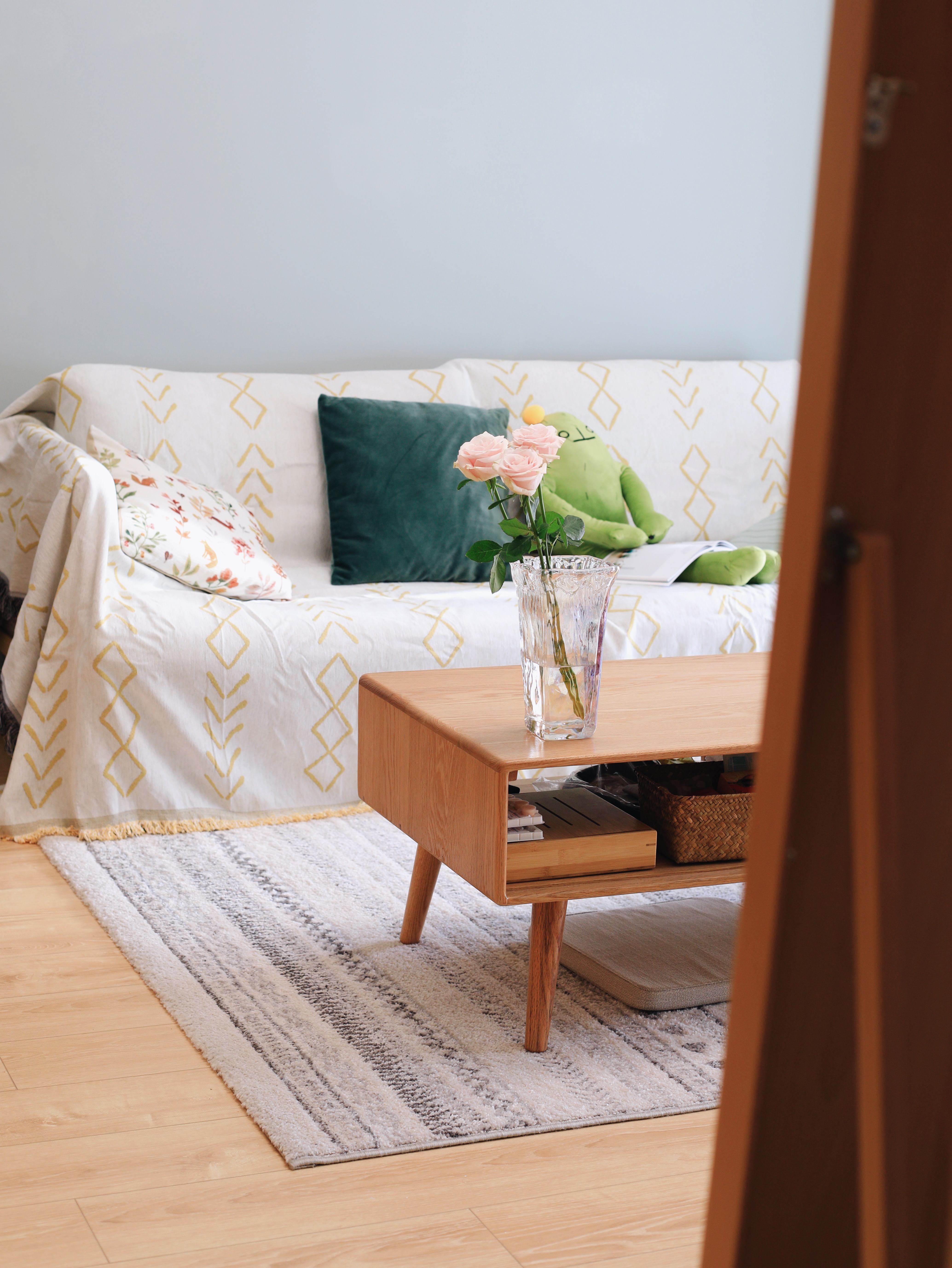 温馨的家怎么搭配好看,秋天家里该怎么装饰