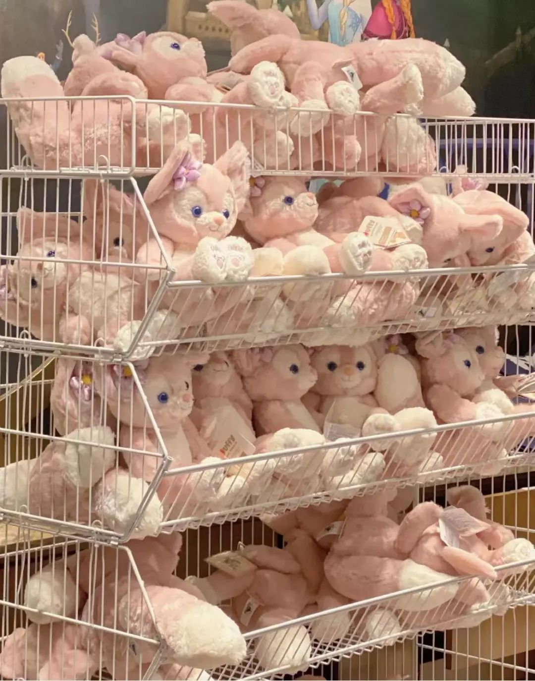 迪士尼川沙妲己周边价格,上海迪士尼门票暴涨350%