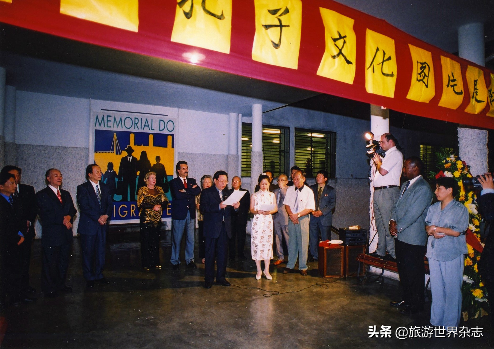 摄影家曾毅个人资料及简介,曾毅访问中国摄影师