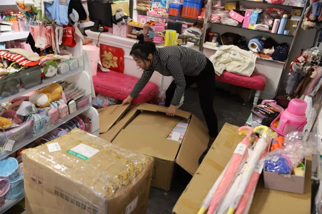 潢川97年美女,潢川女大学生回家创业