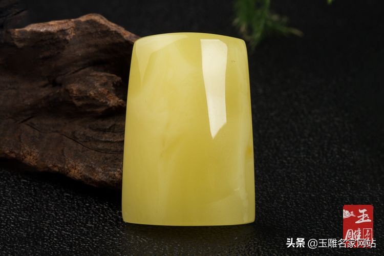 真假蜜蜡的鉴别方法大全都在这了,真假蜜蜡怎么辨别记住这三个方法