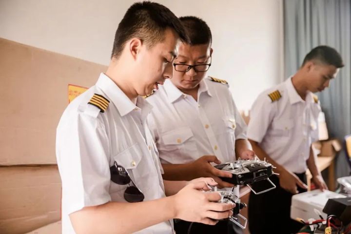 深圳市翼飞鸿天无人机有限公司,深圳翼飞鸿天无人机科技有限公司