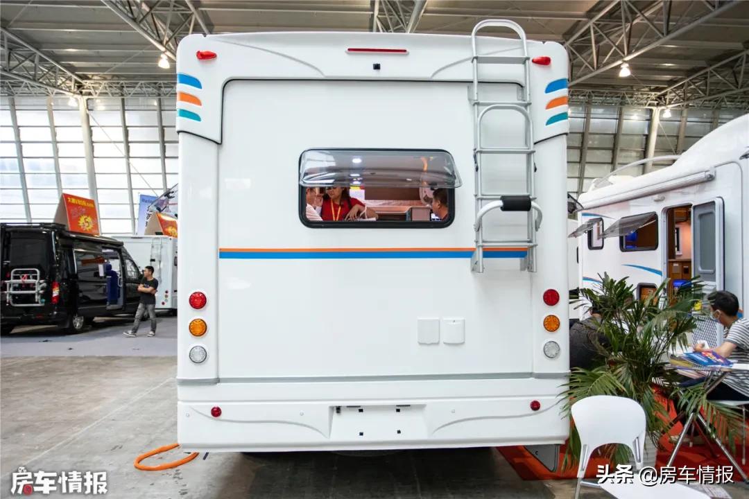 江淮5.17米星锐房车,江淮星锐5.99米二手价格低房车