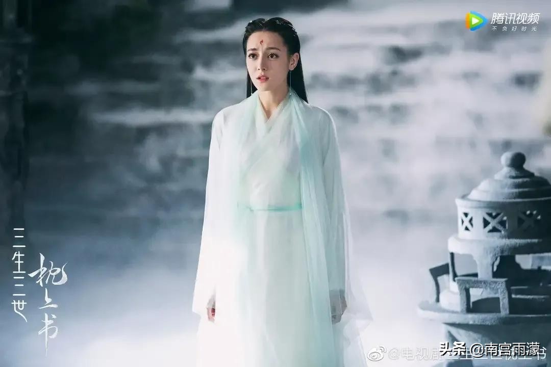 枕上书改编54.滚滚自愿随帝君回天宫,重霖看到滚滚心痛不已