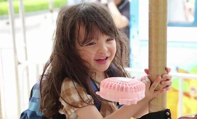 小孩子慢热应该如何引导,家有内向的孩子怎么办