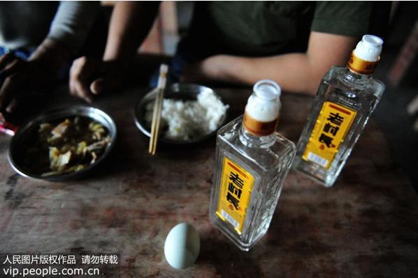 酗酒导致酒精中毒昏迷,酒精中毒继续喝酒会怎样