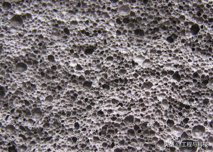 什么是发泡混凝土价格,什么是发泡水泥