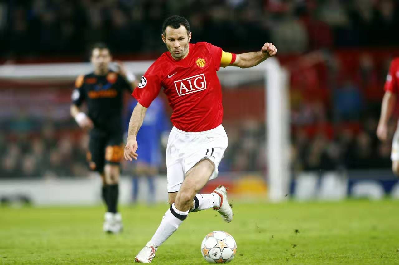 择一城而终老!盘点世界足坛五大忠魂,罗马王子领衔