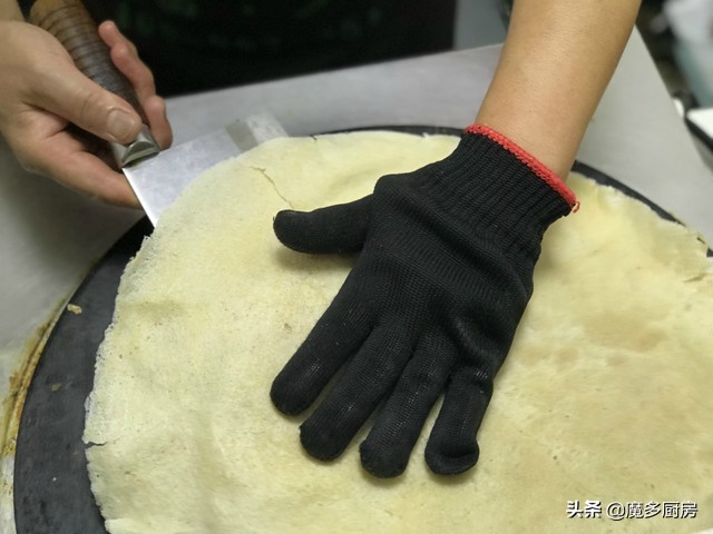 8元一个菜,简单菜煎饼做法全过程