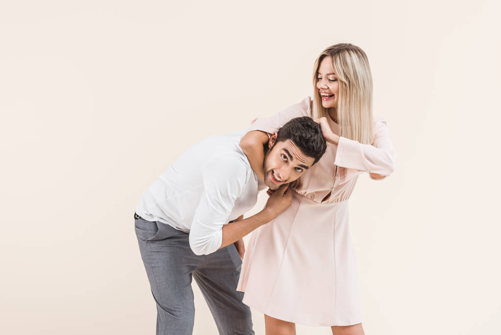 父母反对的恋爱应该坚持吗,女方父母反对的感情该怎么坚持