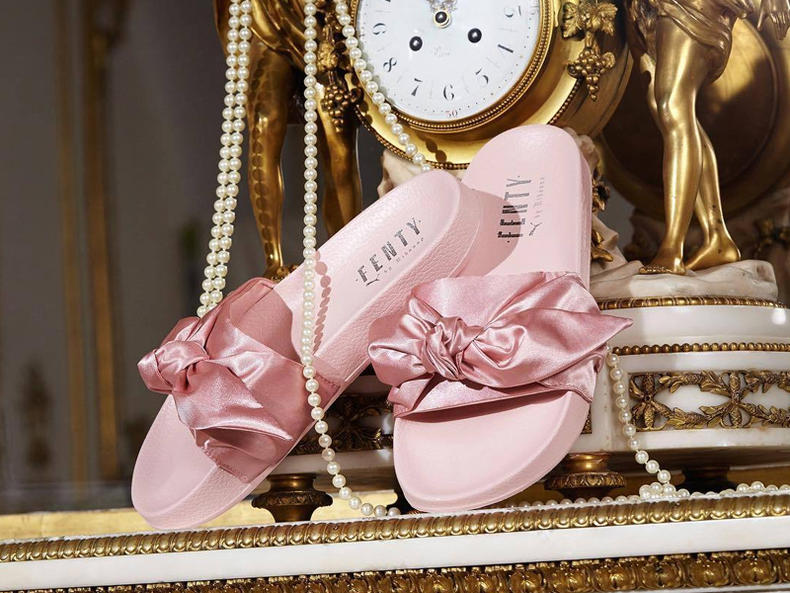 今年最流行的女鞋款式冬天穿,今年流行什么款式的女鞋好看