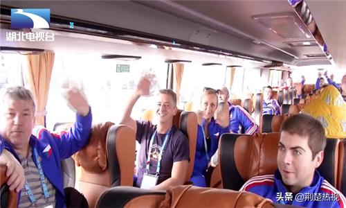 外国运动员谈武汉军运村条件,武汉军人运动会运动员到达军运村