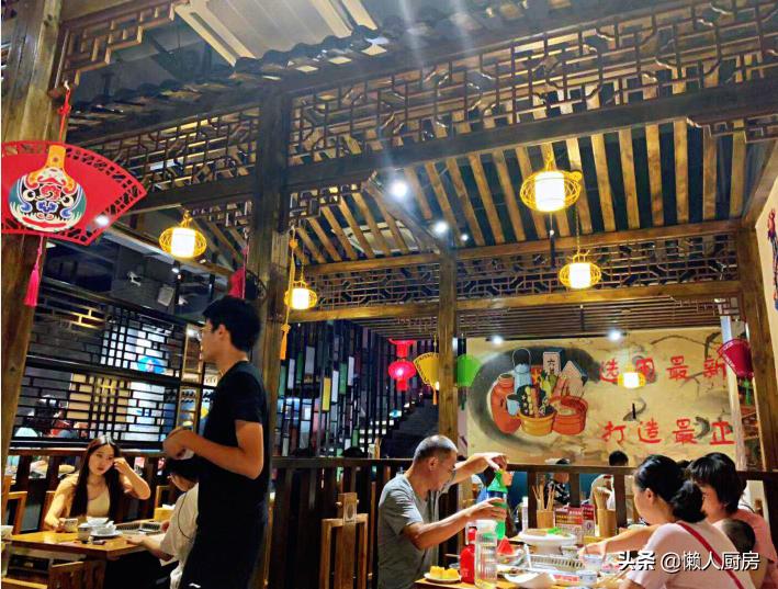 妹子一吃火锅就遇见它，闺蜜的一句话帮助了她