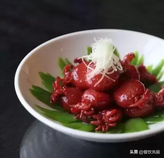 墨鱼仔造型菜,大点的墨鱼仔怎么做好吃