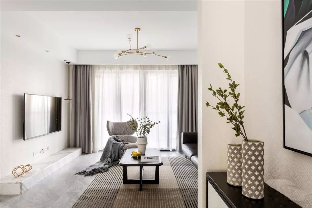 客厅大面积地砖深灰色铺贴效果图,客厅地砖简约铺贴图