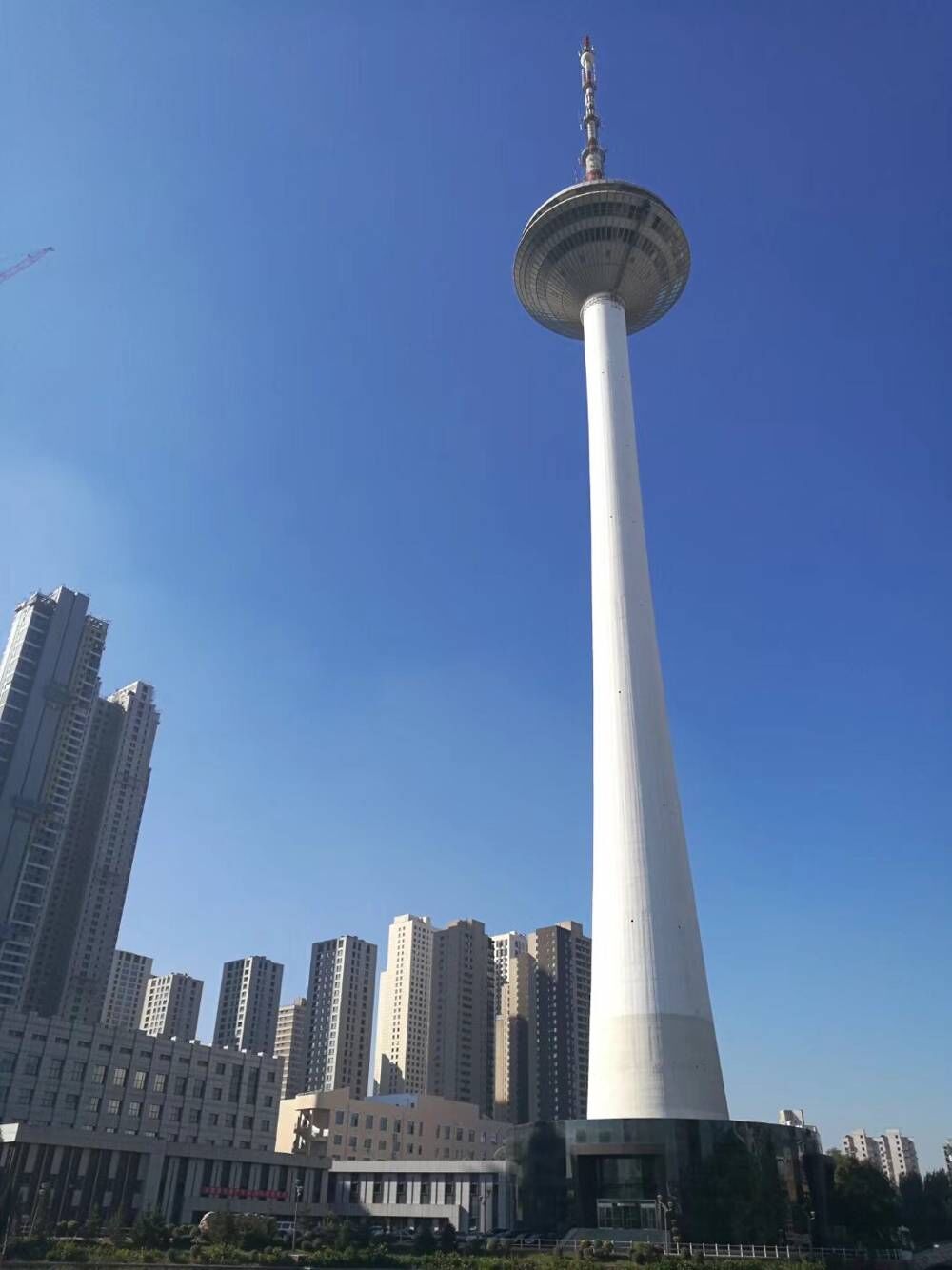 东北哈尔滨和辽宁哪个好,哈尔滨和沈阳谁是东北第一城