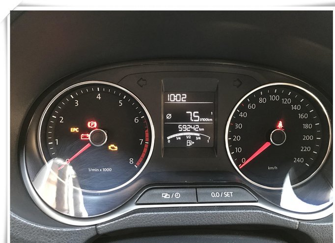 09年大众polo保养用什么机油,polo机油用5w30好还是用5w40好