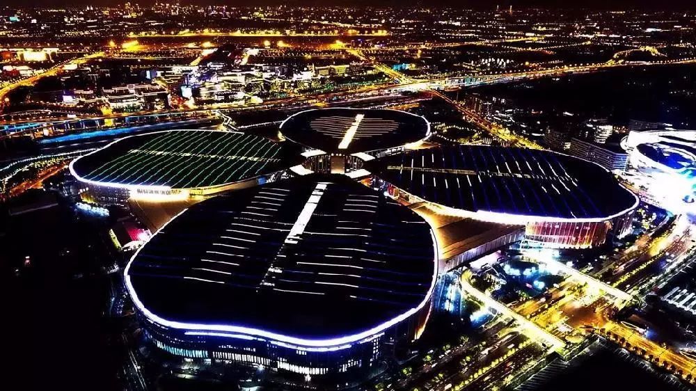 「身边的马天民」“外滩指路人”黄俊带你观赏进博会别样的“警”色