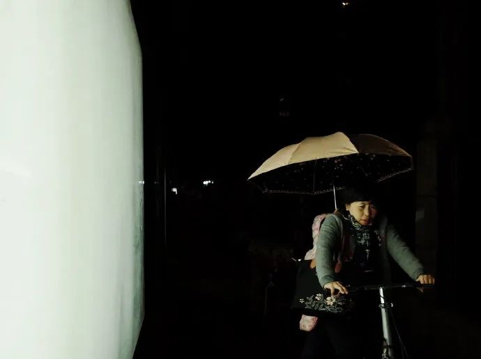 ​城市缝隙里的「业余人类观察家」