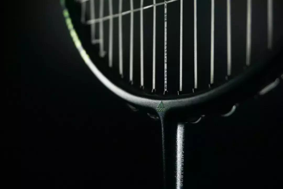 阿迪达斯a5,阿迪达斯a09羽毛球拍多少钱