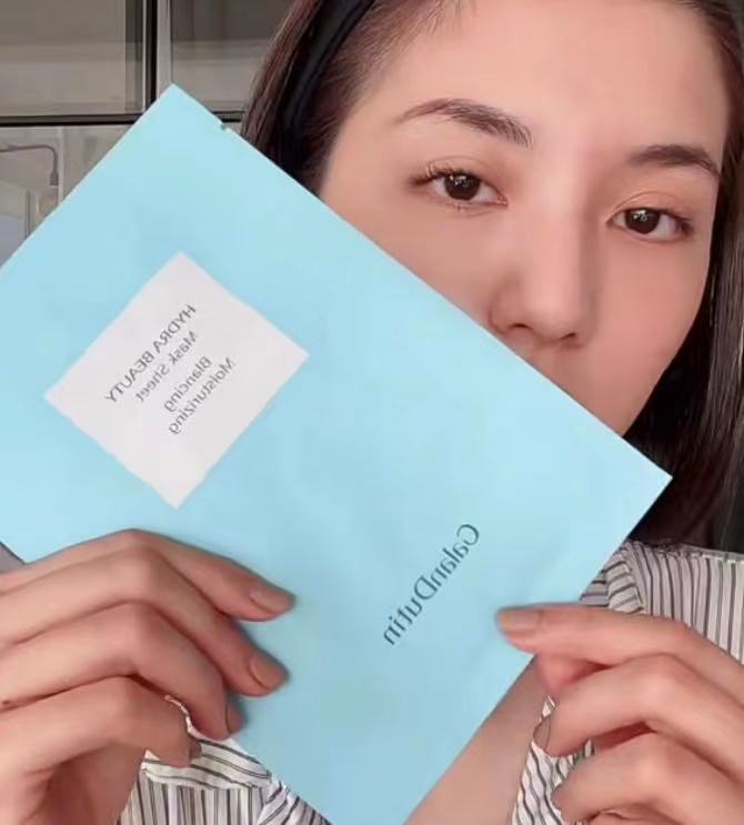 超喜欢吴千语，分享面膜不废话、没广告，好用就完事了