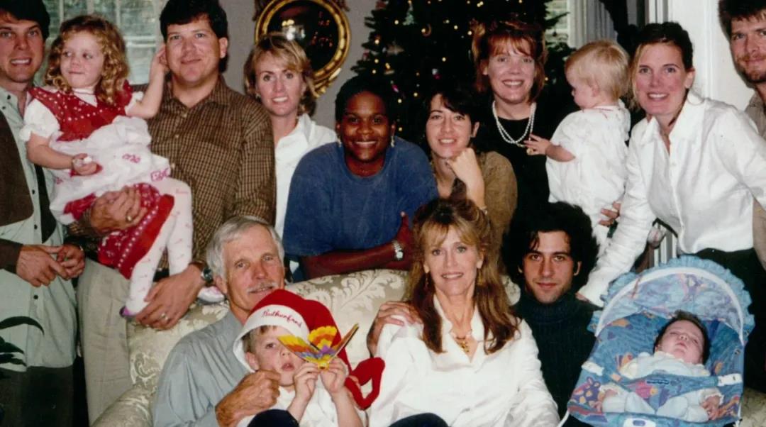 嫁过著名导演、政治家、大亨，简·方达这八十年是怎么过的？