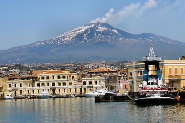 意大利米兰最繁华的街,意大利第一大城市米兰