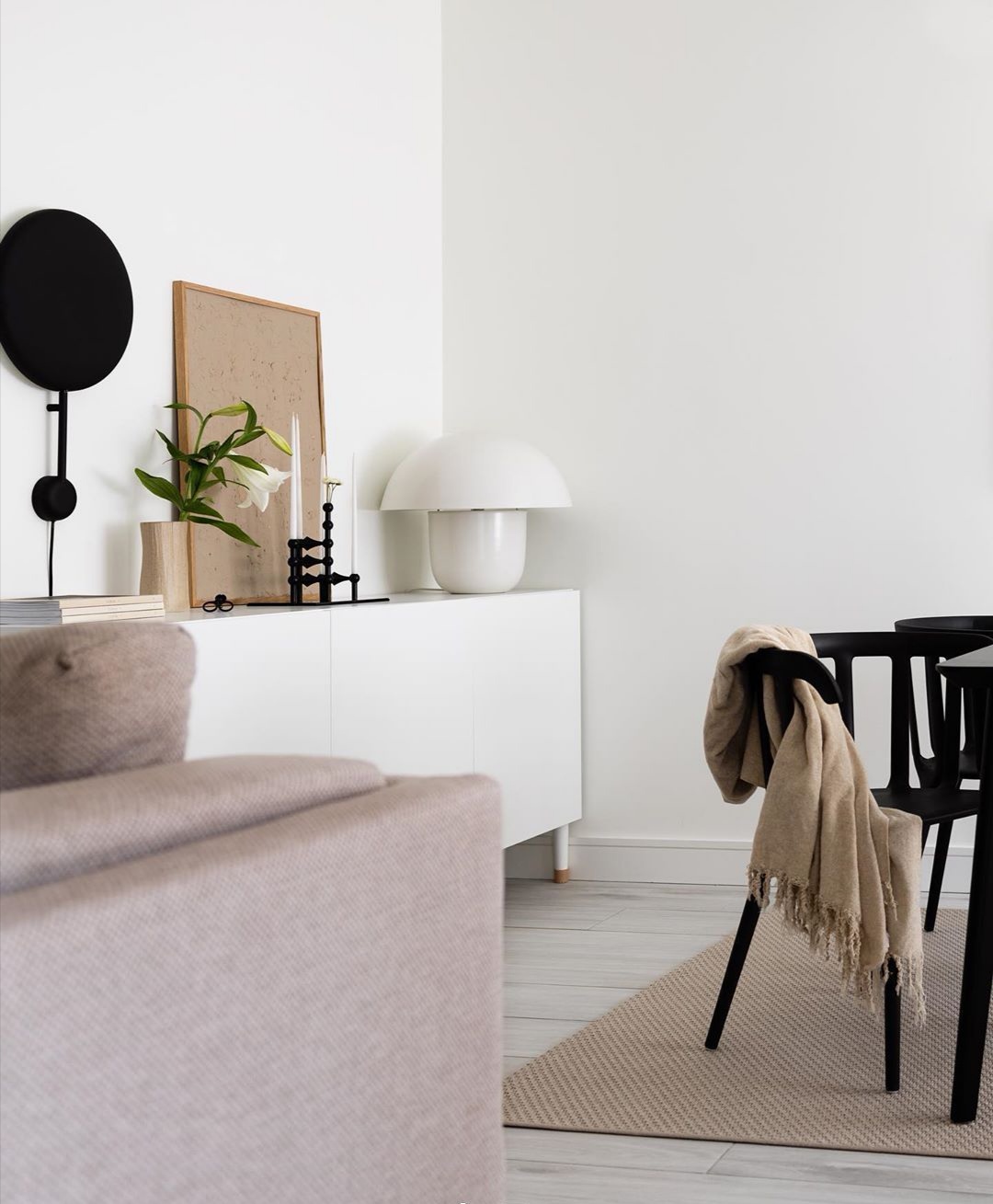 大地色系穿搭冬天,温暖大地是什么歌曲里面的