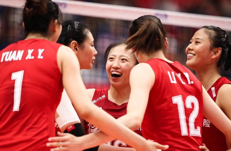 中国女排领军人物朱婷的辉煌历程,朱婷获誉中国女排