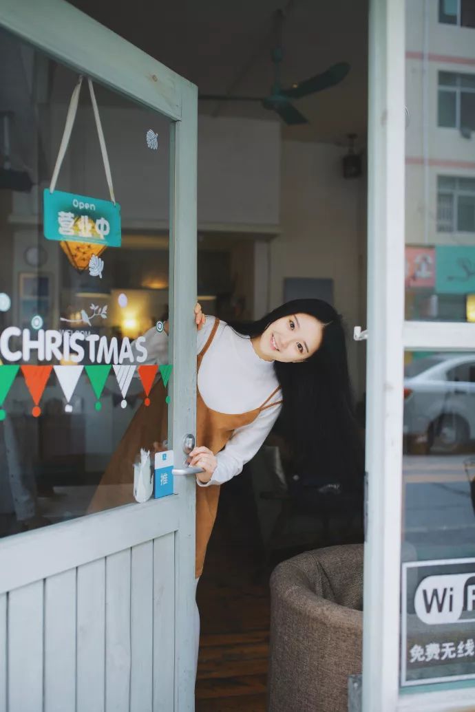 春天如何拍照摆姿势好看,48个拍照pose技巧拍出好看的照片