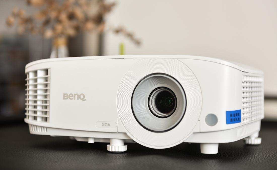 明基智能投影仪e530深度体验,明基投影仪e520如何设置遥控器