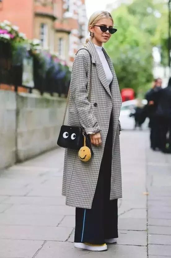 又好看也简单的大衣系法,火到烂大街的大衣时尚的穿搭方法