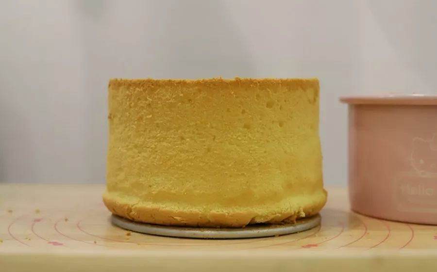 生日蛋糕简单不用烤箱,又简单又漂亮不用烤箱的生日蛋糕