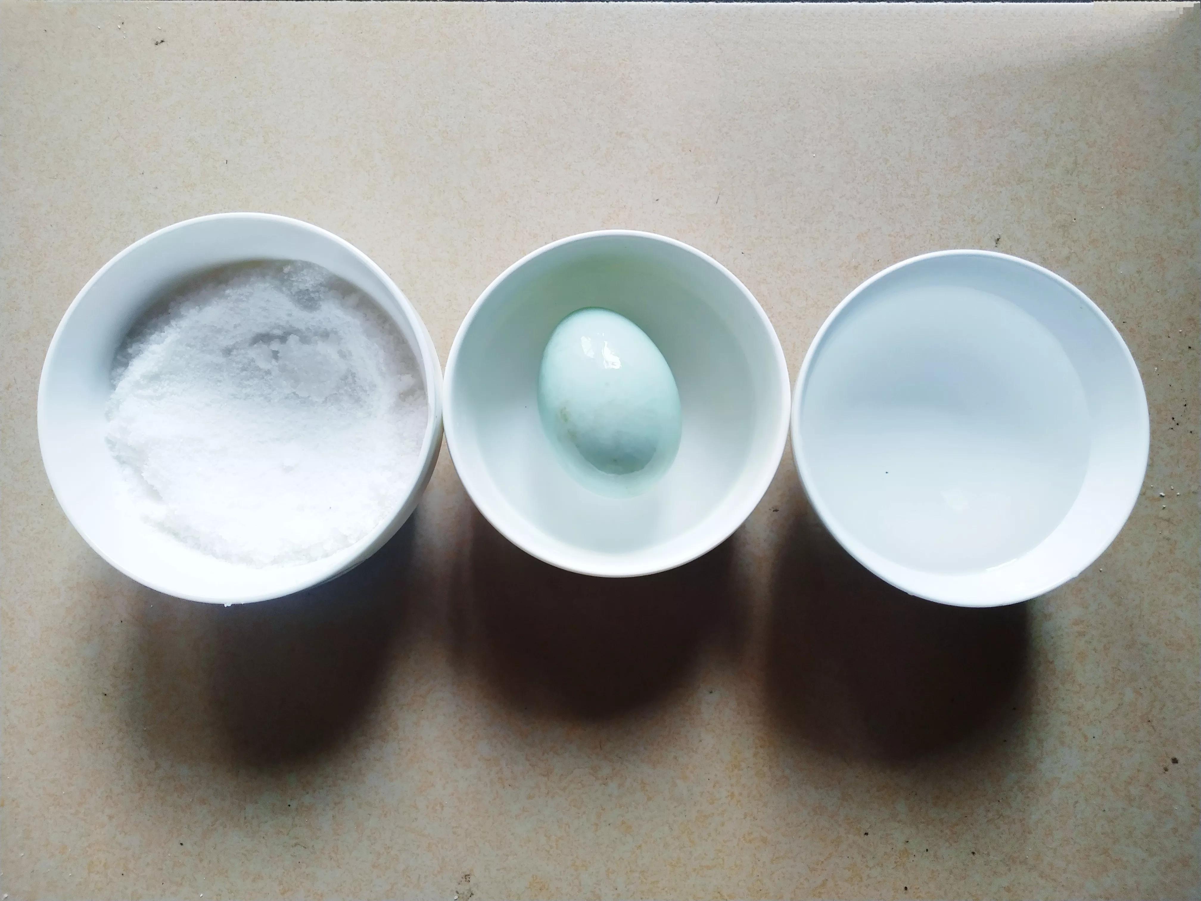 腌鸭蛋流油的方法秘方,奶奶50年腌咸鸭蛋的秘方