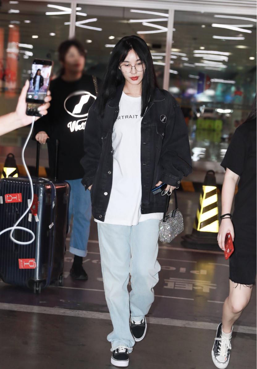 李菲儿冬日穿衣搭配,李菲儿减龄穿衣搭配