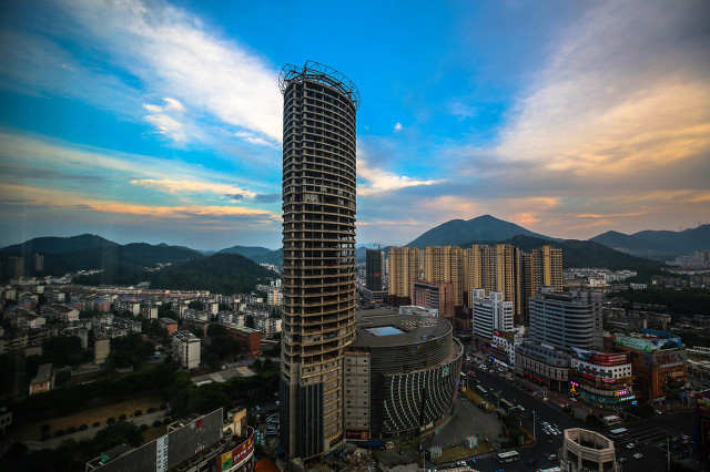 买恒大房子有风险吗,恒大美丽沙房子还能买吗