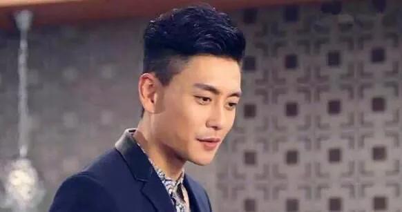 天生“花心脸”，痞帅不油腻，这6位自带坏男生魅力，不耍帅也酷