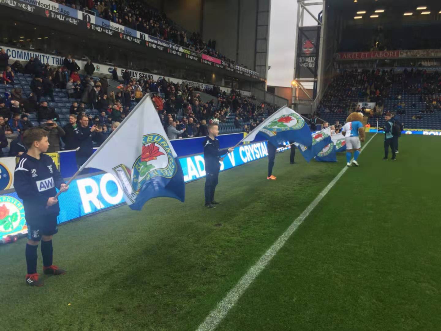 曾力压曼联夺冠的球队，如今在英冠苦苦挣扎，英冠球队绰号第四篇