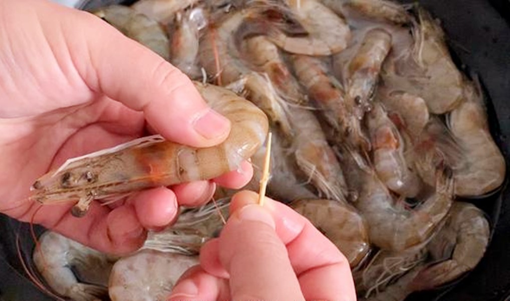 煮大虾怎么做虾煮几分钟就熟了,水煮大虾怎样煮虾肉又白又嫩