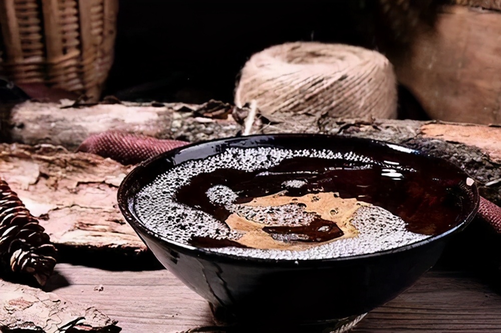 汉酱酒口感和飞天茅台接近吗,茅台的地位