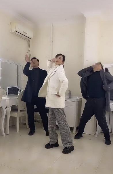 46岁牛莉现在的照片,45岁牛莉现在的照片