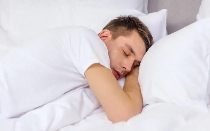 五十岁男人雄激素高有哪些表现,体内存在雄激素比较高有哪些表现