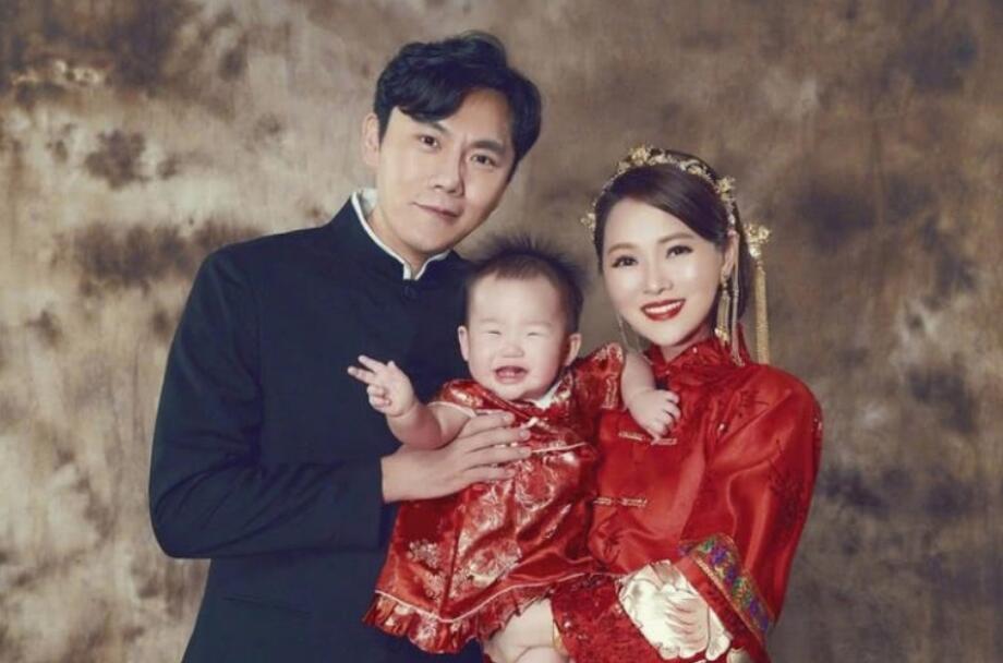 从国民女神到人人喊打，口碑烂到底的“紫薇格格”，该如何自救？